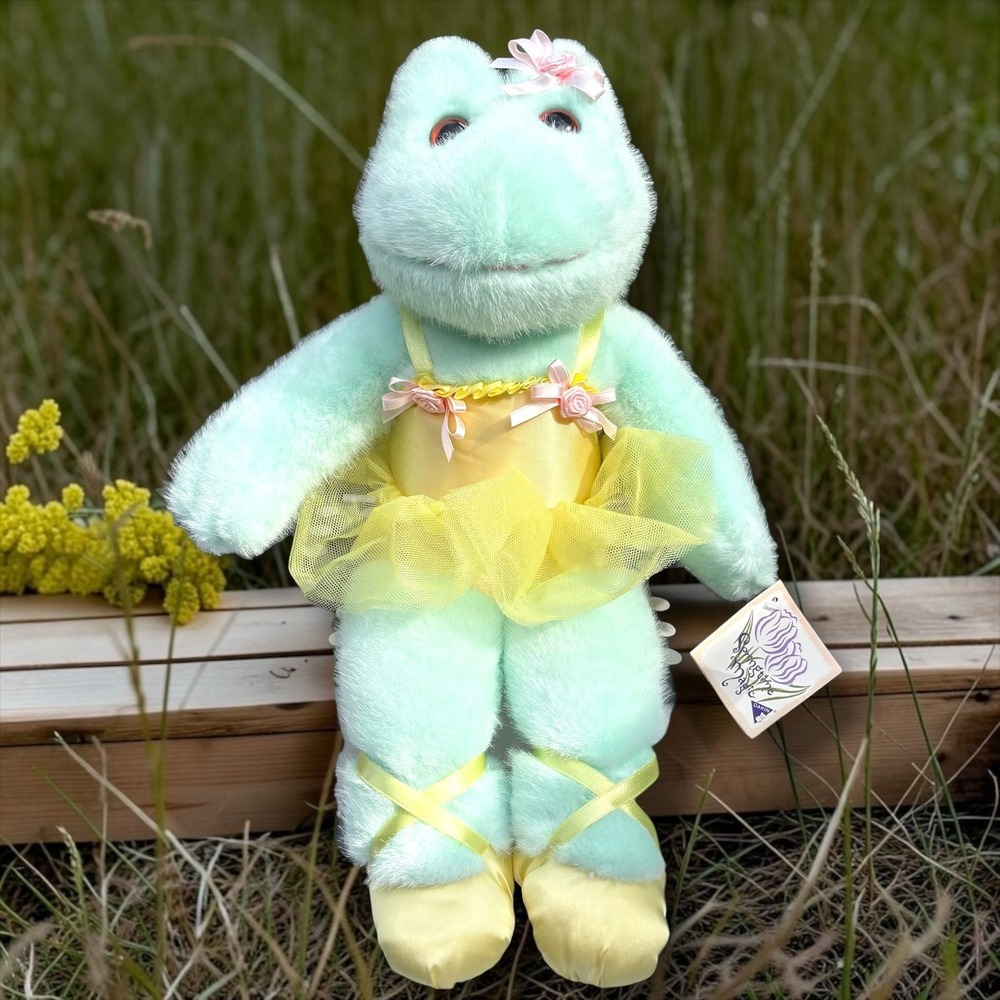 Vintage 1993 Dakin Springtime Magic Ballerina Frog Plush Mint Green‎ Yellow 22"